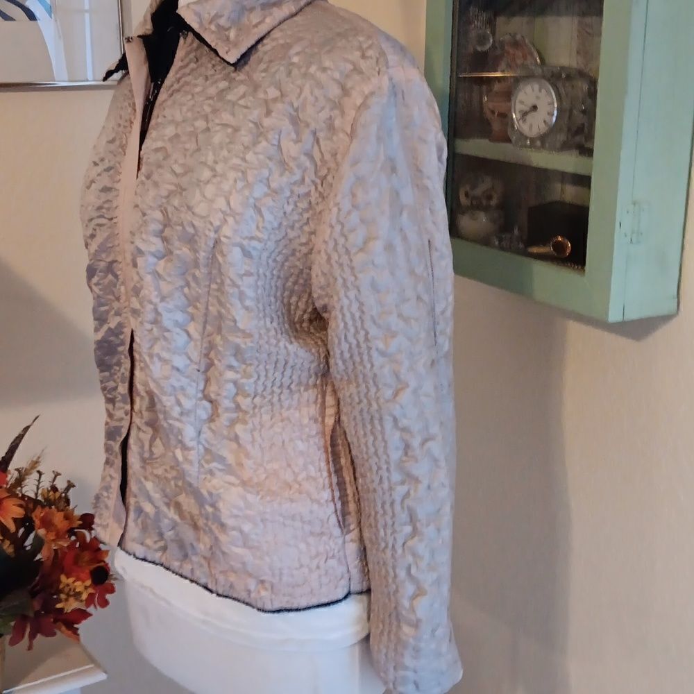 UBU...I'll be me Reversible Jacket - Picture 11 of 16